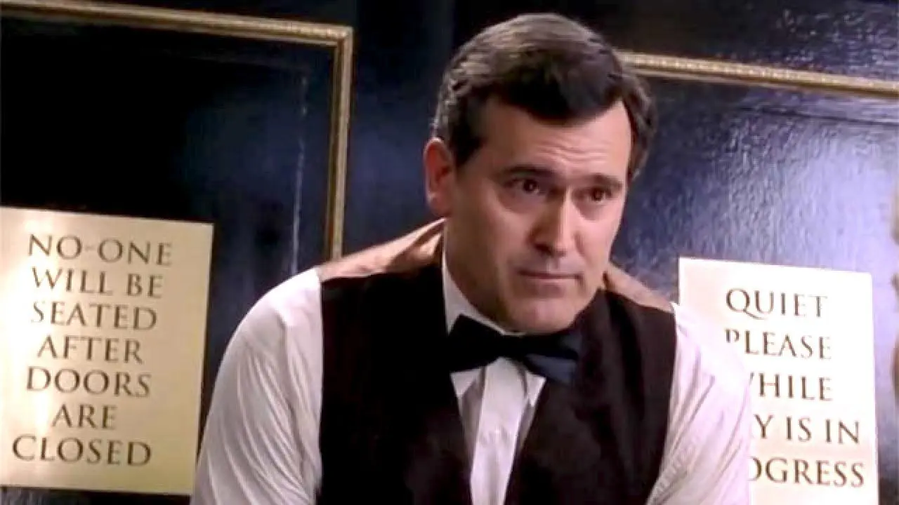 Bruce Campbell diz que nunca conversou com Raimi sobre viver Mystério em Spider-Man 4